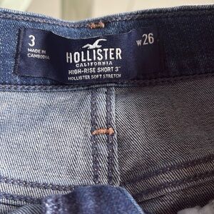 Hollister High-Rise Jean Shorts distressed size 3